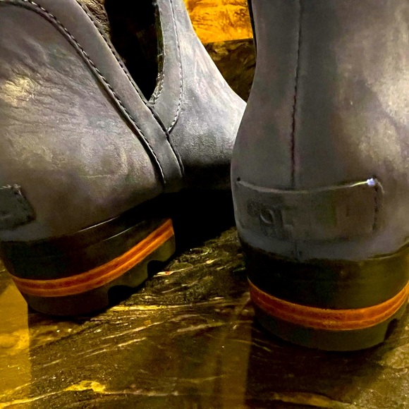 NWOT SOREL Navy Blue Ankle Boots. Size 8. - Picture 11 of 13